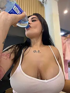 clarachanelricek online show from March 12, 8:15 pm