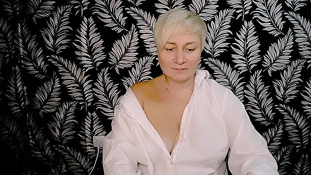 Snapshot of Olivia_playful chatting on December 1, 4:29 pm Olivia playful online show from December 1, 4:29 pm