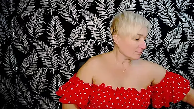 Snapshot of Olivia_playful chatting on December 2, 12:18 pm Olivia playful online show from December 2, 12:18 pm