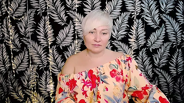 Olivia playful online show from January 9, 12:30 pm