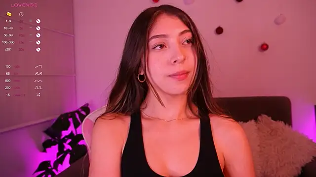 Snapshot of annie24_evans chatting on January 6, 12:16 am annie24 evans online show from January 6, 12:16 am