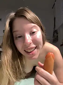 kimczii online show from April 7, 6:25 am