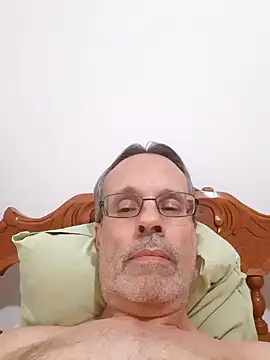 luiz303030 online show from November 1, 5:20 am