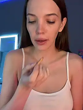 Snapshot of julia_fly chatting on March 5, 4:02 pm julia fly online show from March 5, 4:02 pm