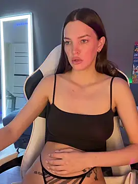 Snapshot of julia_fly chatting on September 25, 9:24 am julia fly online show from September 25, 9:24 am