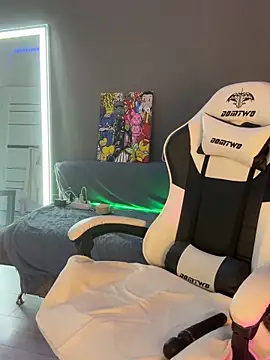 Snapshot of julia_fly chatting on November 20, 4:23 am julia fly online show from November 20, 4:23 am