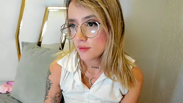 Sabrina Cole online show from January 31, 6:24 am