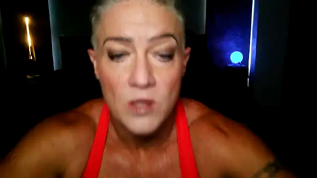 Snapshot of Devon2020 chatting on January 6, 11:14 am Devon2020 online show from January 6, 11:14 am