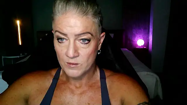 Snapshot of Devon2020 chatting on January 7, 12:07 pm Devon2020 online show from January 7, 12:07 pm