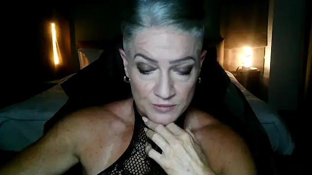 Snapshot of Devon2020 chatting on January 14, 12:44 pm Devon2020 online show from January 14, 12:44 pm