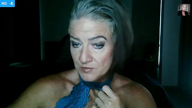 Snapshot of Devon2020 chatting on February 1, 11:31 am Devon2020 online show from February 1, 11:31 am