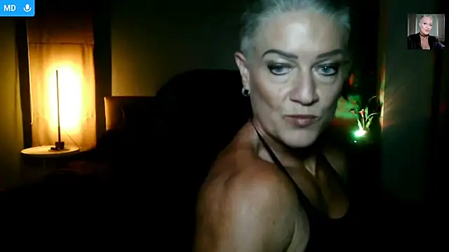 Snapshot of Devon2020 chatting on February 15, 11:52 am Devon2020 online show from February 15, 11:52 am