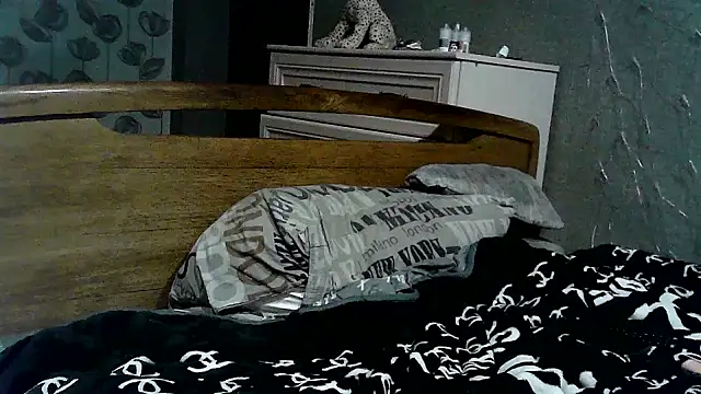 Snapshot of explored_romantic chatting on February 3, 4:31 pm explored romantic online show from February 3, 4:31 pm