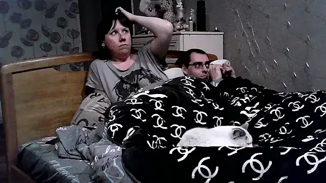 Snapshot of explored_romantic chatting on February 26, 7:05 pm explored romantic online show from February 26, 7:05 pm