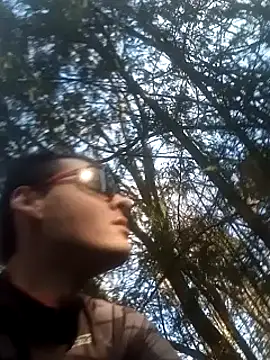 Snapshot of explored_romantic chatting on March 7, 1:18 pm explored romantic online show from March 7, 1:18 pm