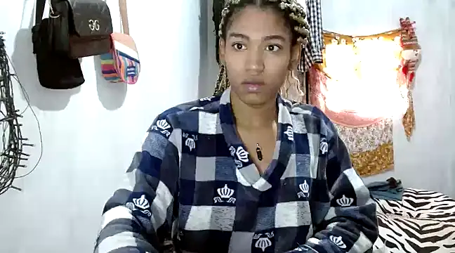 angelamarie1 online show from January 24, 12:20 pm