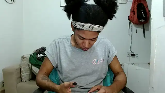 angelamarie1 online show from March 3, 5:35 am