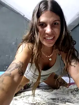 Snapshot of frenchxena98 chatting on March 19, 9:48 pm frenchxena98 online show from March 19, 9:48 pm