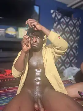 Snapshot of versetopcouple chatting on January 15, 1:37 pm versetopcouple online show from January 15, 1:37 pm