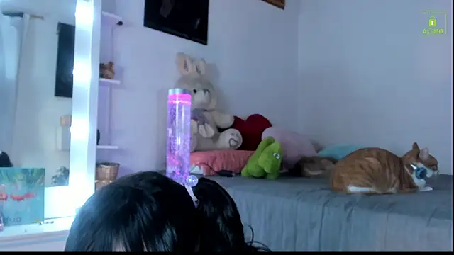 miaa-lee online show from November 15, 3:48 am