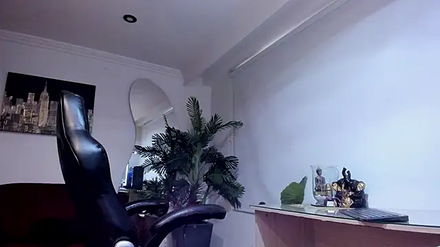 Meghan320 online show from March 9, 11:36 am