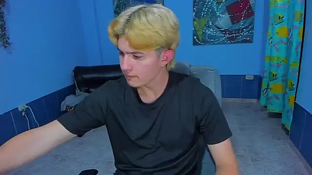 patrik 027 online show from September 14, 7:02 pm