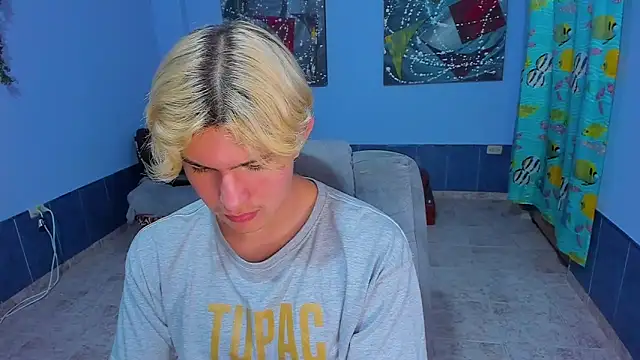 patrik 027 online show from November 18, 6:01 pm