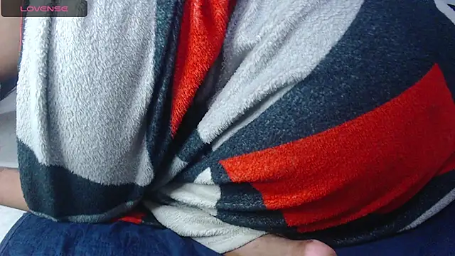 Snapshot of Sexy_night_bm chatting on October 11, 11:58 pm Sexy night bm online show from October 11, 11:58 pm