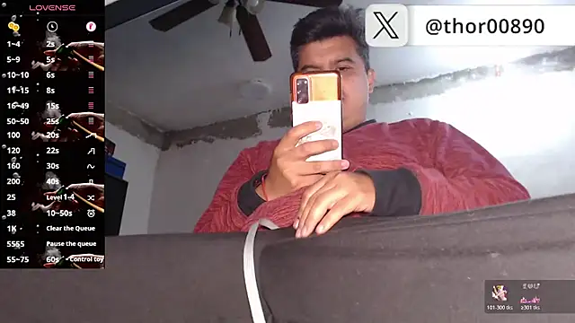 thor000089 online show from January 14, 5:40 pm