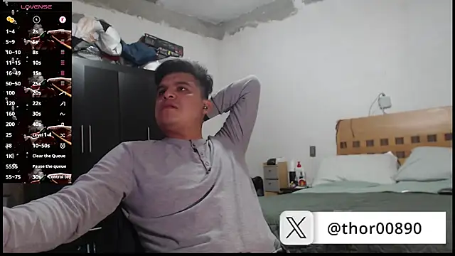 thor000089 online show from February 7, 1:42 am