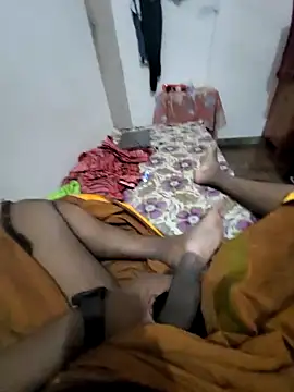 Snapshot of Mallupaiyanaachu chatting on March 13, 3:06 pm Mallupaiyanaachu online show from March 13, 3:06 pm