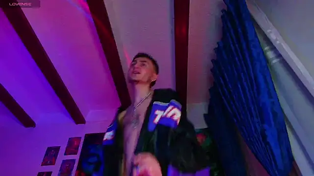 dimitri-bilak online show from December 5, 1:36 am