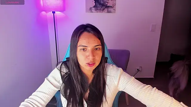 Snapshot of Miss_Nicole chatting on May 14, 12:39 am Miss Nicole online show from May 14, 12:39 am