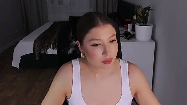 Eva Chris online show from September 23, 6:44 pm