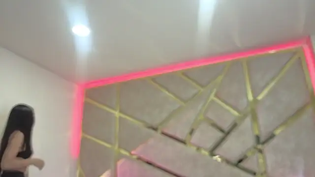 Snapshot of _emma_miller_ chatting on February 16, 11:17 am emma miller online show from February 16, 11:17 am