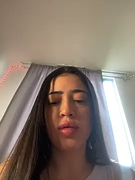 Snapshot of Reggie-Liam chatting on November 22, 11:53 am Reggie-Liam online show from November 22, 11:53 am