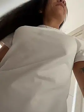 Snapshot of Reggie-Liam chatting on December 5, 6:04 pm Reggie-Liam online show from December 5, 6:04 pm