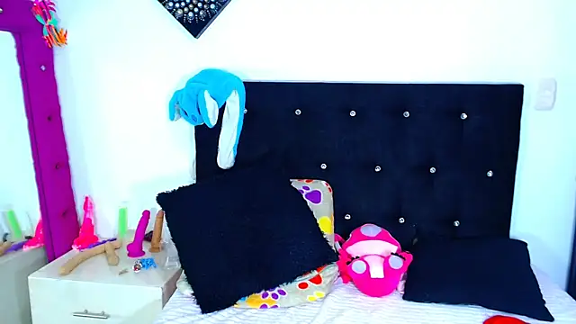 Jenng18 online show from April 5, 11:57 pm