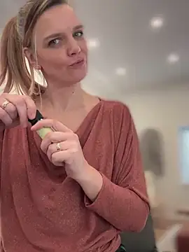 Suesse Schnitte online show from January 31, 12:29 pm