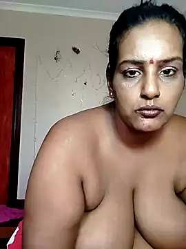 Snapshot of NWC4LYF chatting on May 9, 8:41 am NWC4LYF online show from May 9, 8:41 am