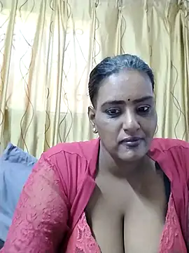 Snapshot of NWC4LYF chatting on July 5, 10:22 am NWC4LYF online show from July 5, 10:22 am