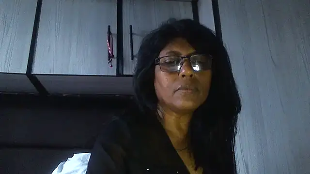 Snapshot of MsAttitude chatting on January 10, 2:55 pm MsAttitude online show from January 10, 2:55 pm