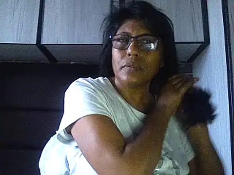 Snapshot of MsAttitude chatting on January 16, 8:22 am MsAttitude online show from January 16, 8:22 am