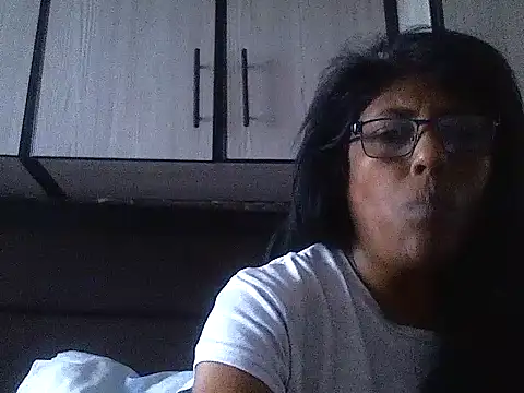 Snapshot of MsAttitude chatting on January 30, 8:54 am MsAttitude online show from January 30, 8:54 am