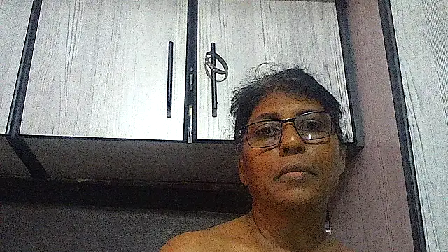 Snapshot of MsAttitude chatting on February 19, 10:45 am MsAttitude online show from February 19, 10:45 am