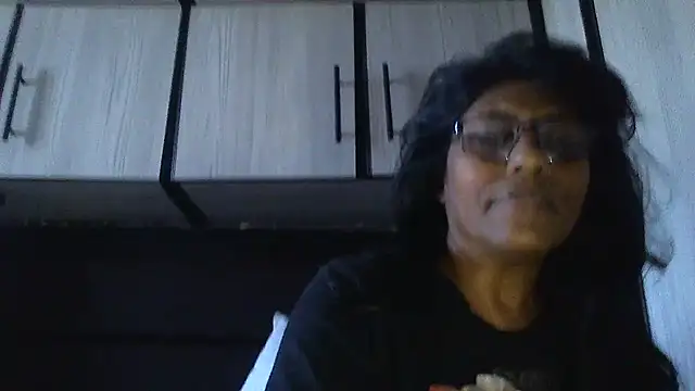 Snapshot of MsAttitude chatting on March 6, 7:47 am MsAttitude online show from March 6, 7:47 am