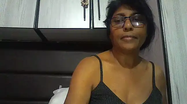 Snapshot of MsAttitude chatting on March 19, 9:38 am MsAttitude online show from March 19, 9:38 am