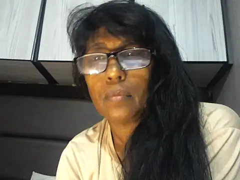 MsAttitude online show from February 12, 6:52 am