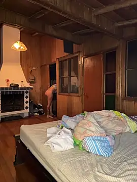 Miley and Vash online show from November 20, 2:45 am