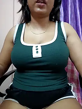 Snapshot of Nia__09 chatting on March 3, 9:05 pm Nia  09 online show from March 3, 9:05 pm